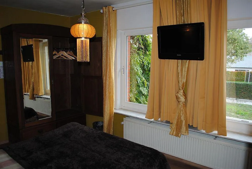 B&B Maison Printaniere Bruges Bed & Breakfast