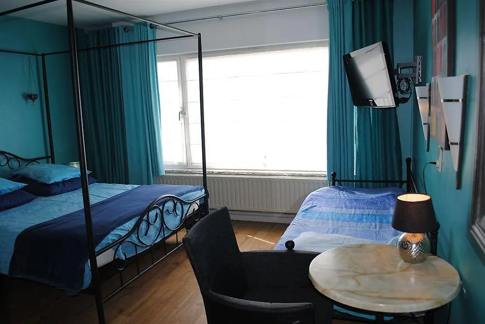 B&B Maison Printaniere Bruges 3*,